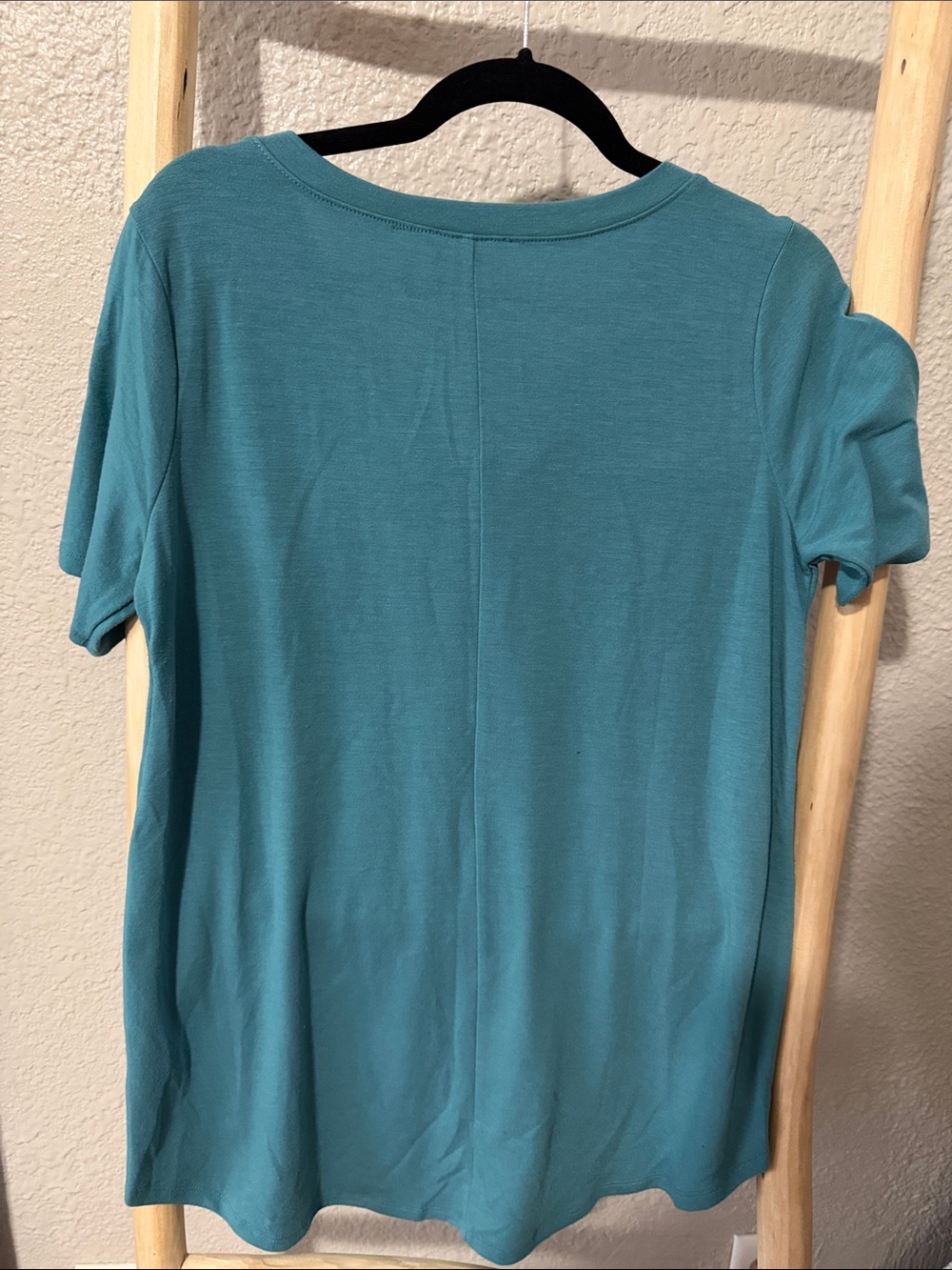 Zenana Outfitters Teal V-Neck Short Sleeve Top - Picture 4 of 9